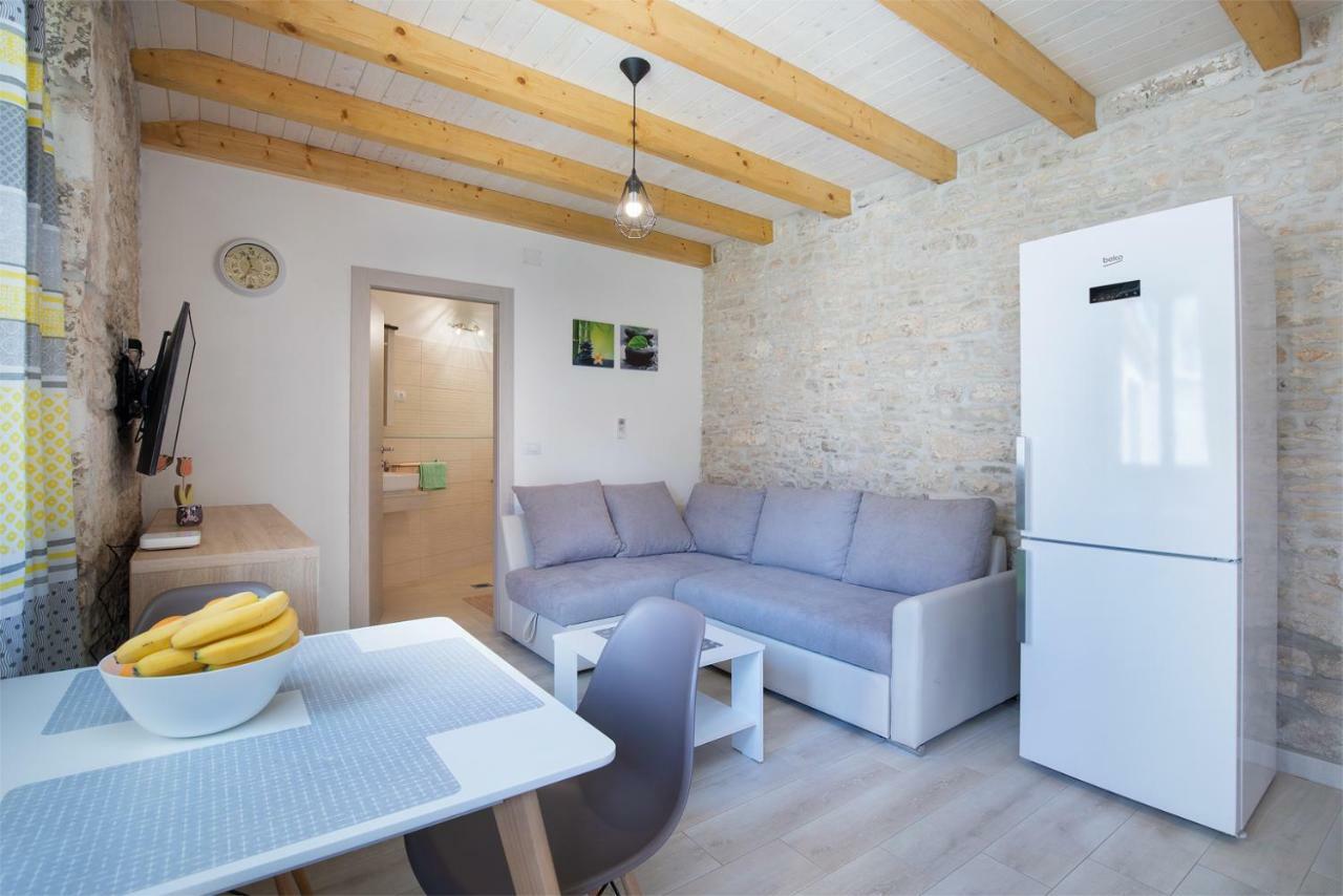 Apartments Leonardo&Mak Пула Екстериор снимка