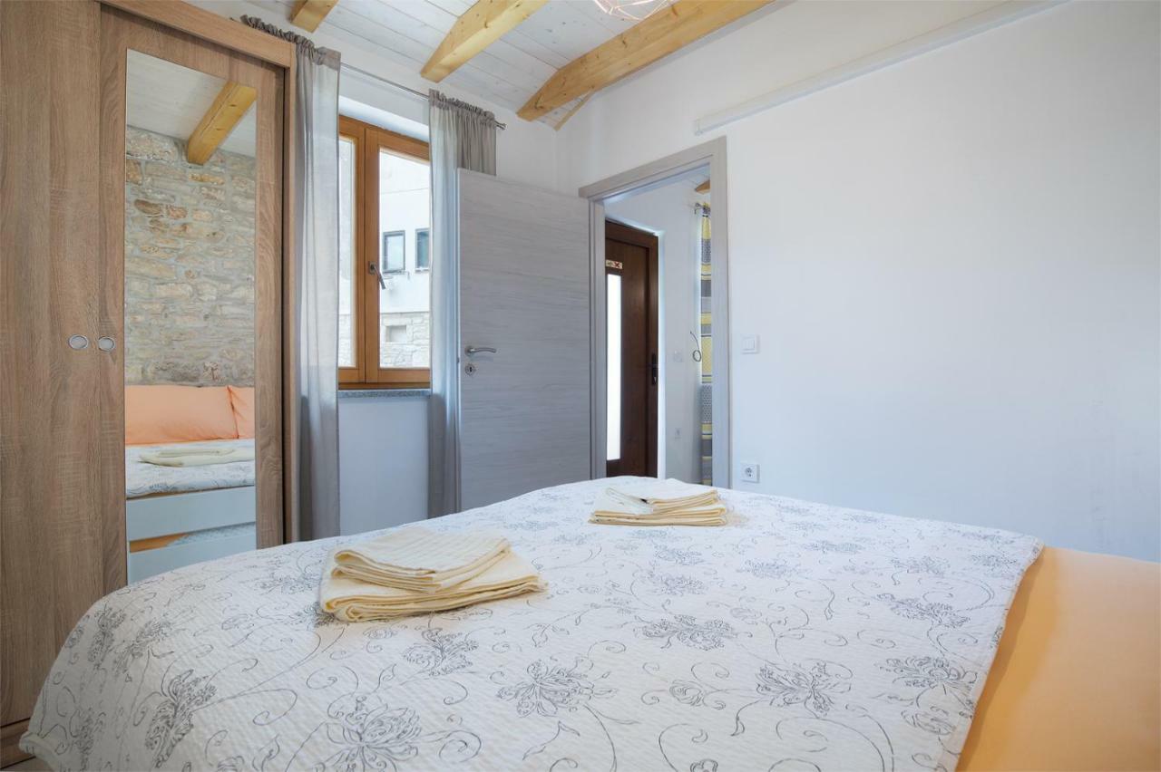 Apartments Leonardo&Mak Пула Екстериор снимка