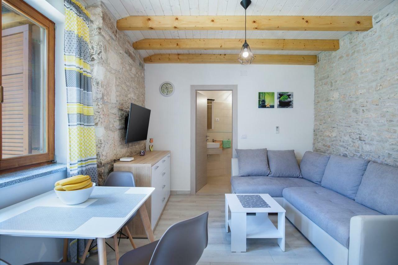 Apartments Leonardo&Mak Пула Екстериор снимка