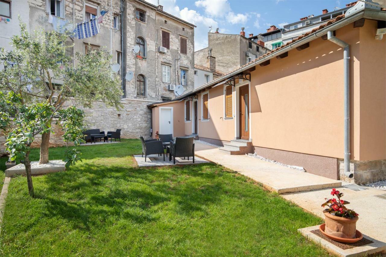 Apartments Leonardo&Mak Пула Екстериор снимка