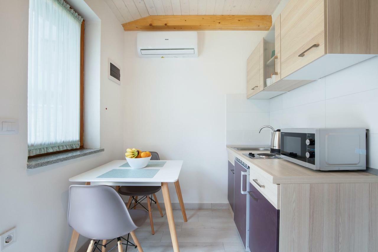 Apartments Leonardo&Mak Пула Екстериор снимка