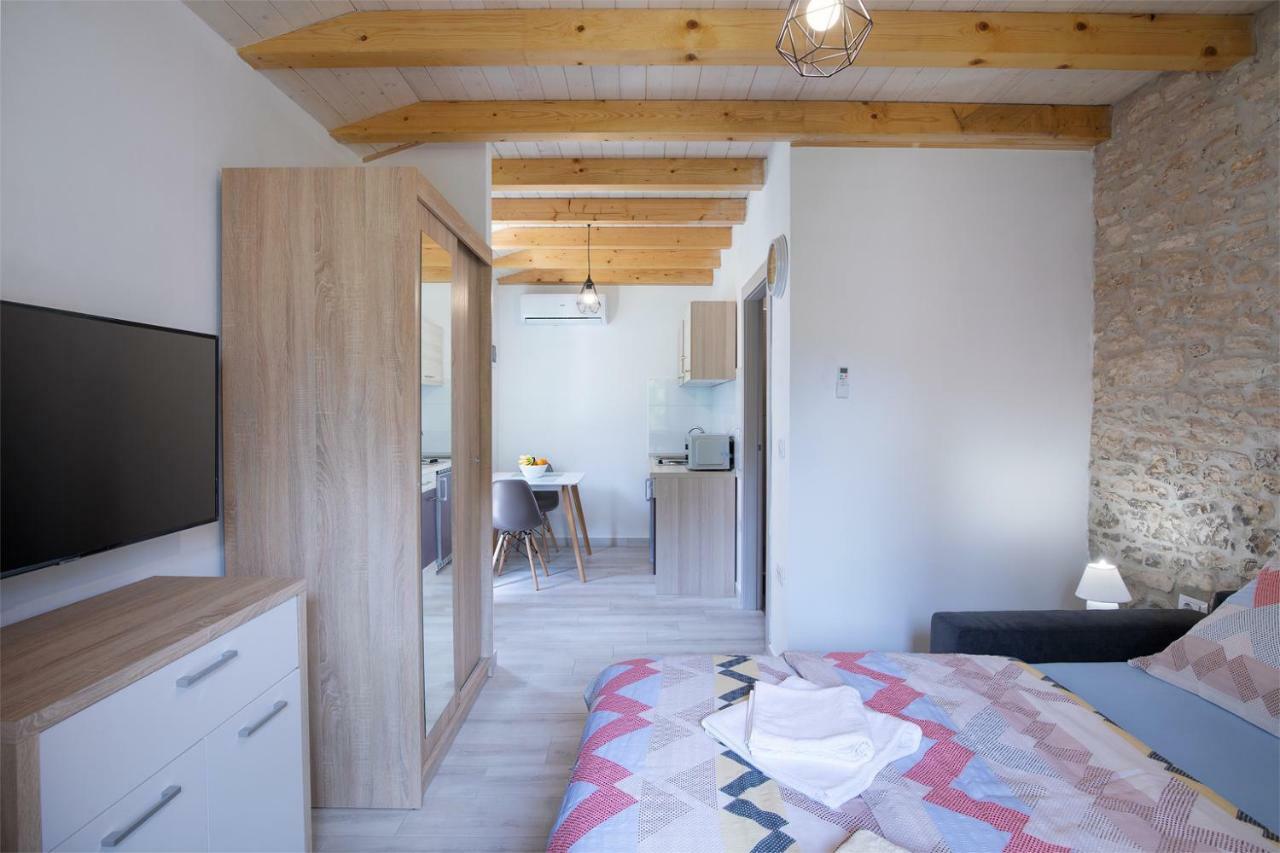 Apartments Leonardo&Mak Пула Екстериор снимка