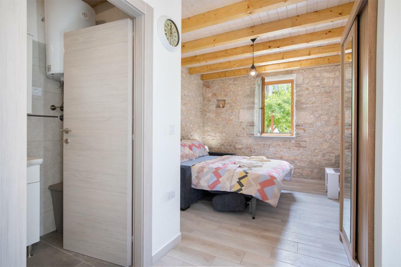 Apartments Leonardo&Mak Пула Екстериор снимка